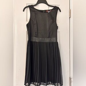 Elegant Black Sleeveless Dress